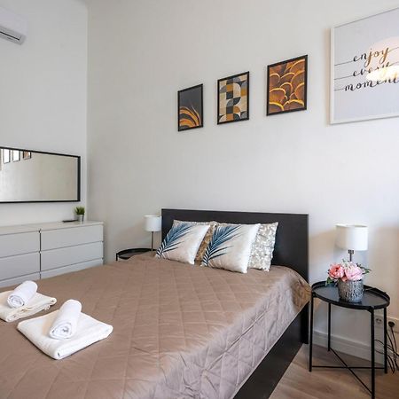 Spacious Cozy Home With 4Bedroom In The Heart Of Bp Budapest Esterno foto
