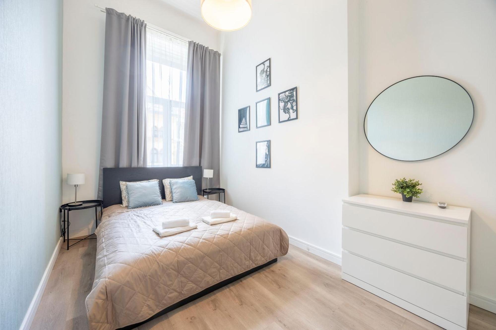 Spacious Cozy Home With 4Bedroom In The Heart Of Bp Budapest Esterno foto