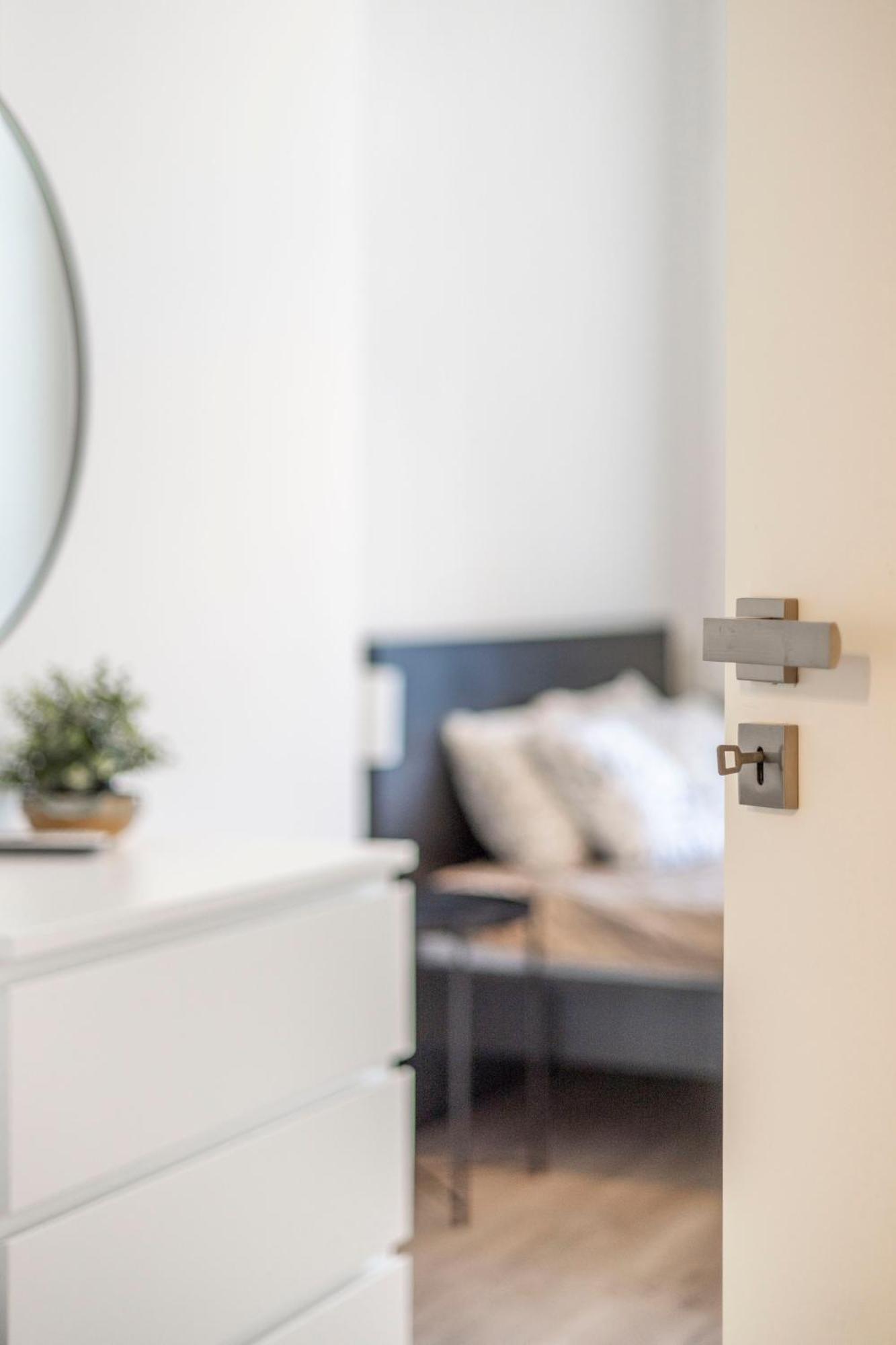 Spacious Cozy Home With 4Bedroom In The Heart Of Bp Budapest Esterno foto
